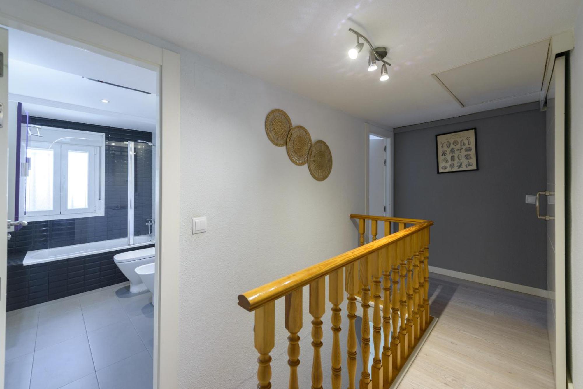 Sabadell Calle, Casa Familiar De 3 Dormitorios Con Terraza Junto Metro Fuencarral Мадрид Екстериор снимка