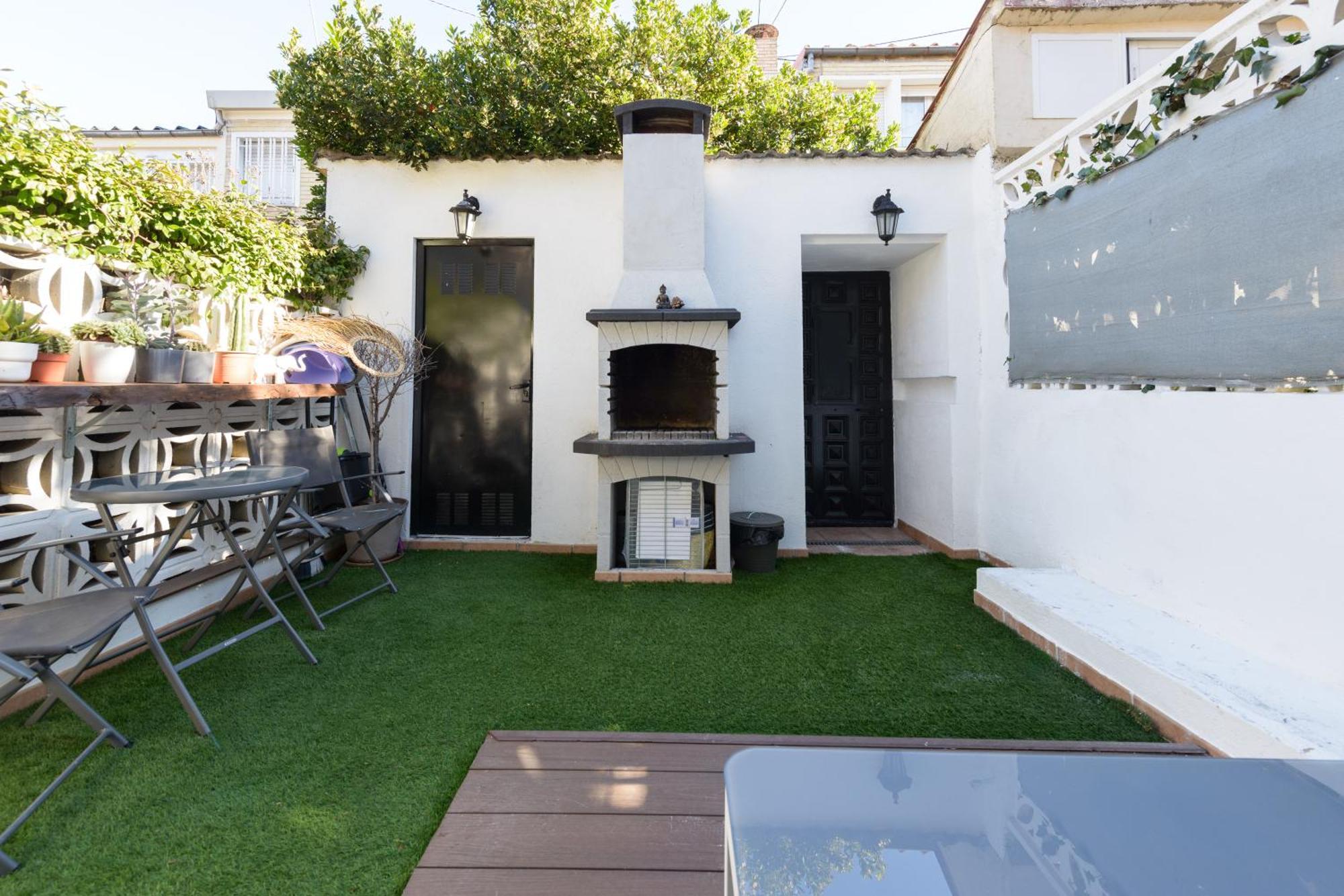 Sabadell Calle, Casa Familiar De 3 Dormitorios Con Terraza Junto Metro Fuencarral Мадрид Екстериор снимка