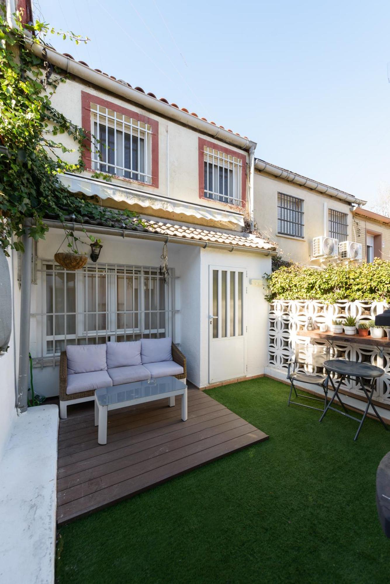 Sabadell Calle, Casa Familiar De 3 Dormitorios Con Terraza Junto Metro Fuencarral Мадрид Екстериор снимка